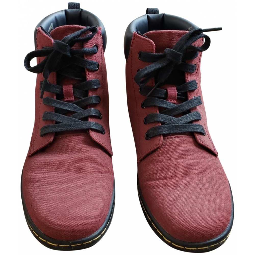 DR. MARTENS BOOTS